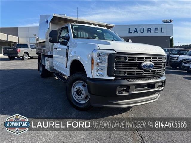 An image of 2025 Ford F-350 Chassis