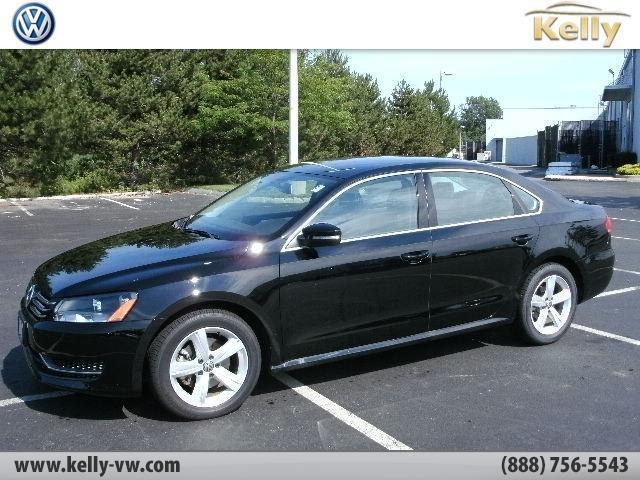 An image of 2013 Volkswagen Passat