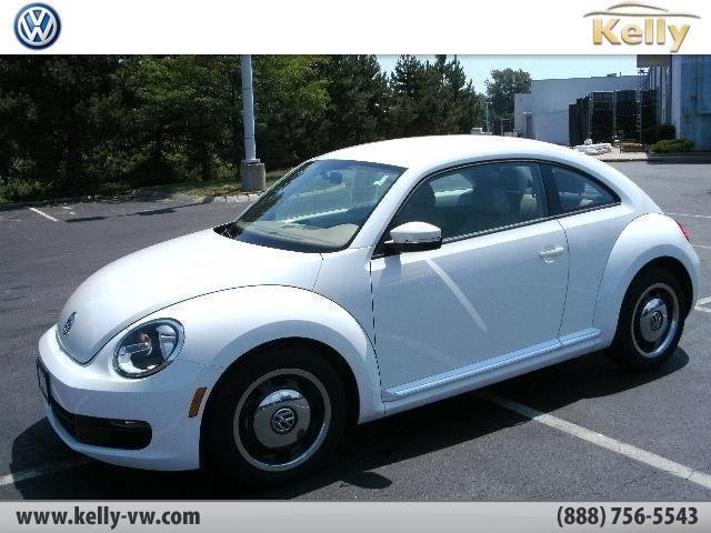 An image of 2013 Volkswagen Beetle Coupe