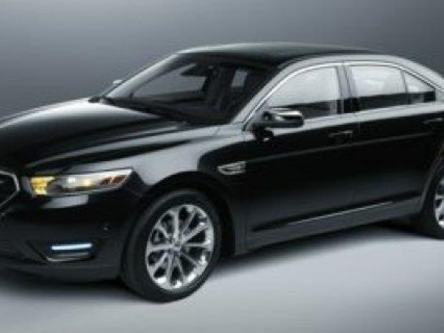 An image of 2017 Ford Taurus