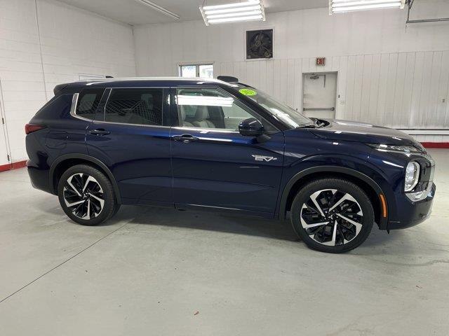An image of 2023 Mitsubishi Outlander PHEV