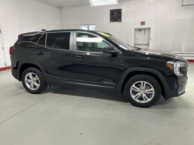 An image of 2022 GMC Terrain