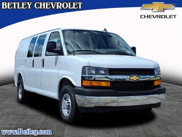 An image of 2025 Chevrolet Express Van