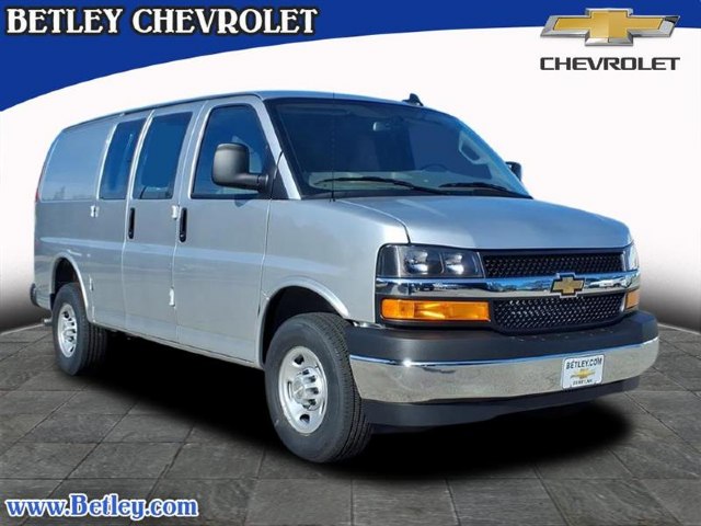 An image of 2025 Chevrolet Express Van