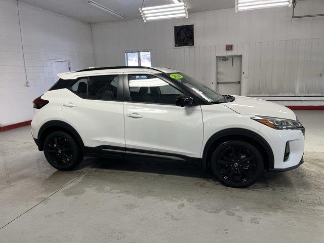 An image of 2024 Nissan Kicks