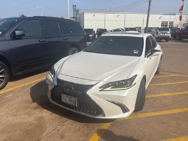 An image of 2019 Lexus ES 350