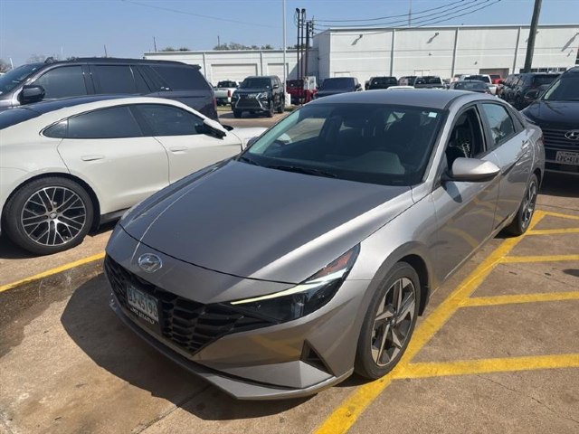 An image of 2023 Hyundai Elantra